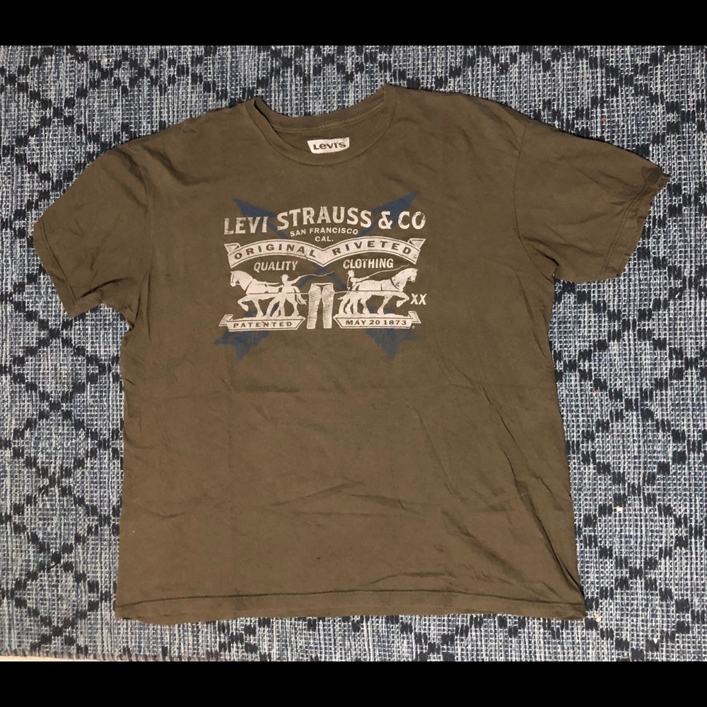 Levi T-shirt